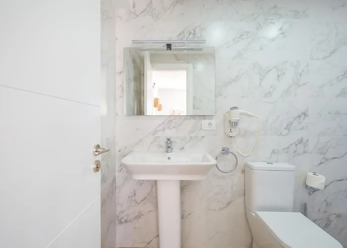 Vivienda Recien Reformada, Comoda Y Agradable En - For Guest コラレホ